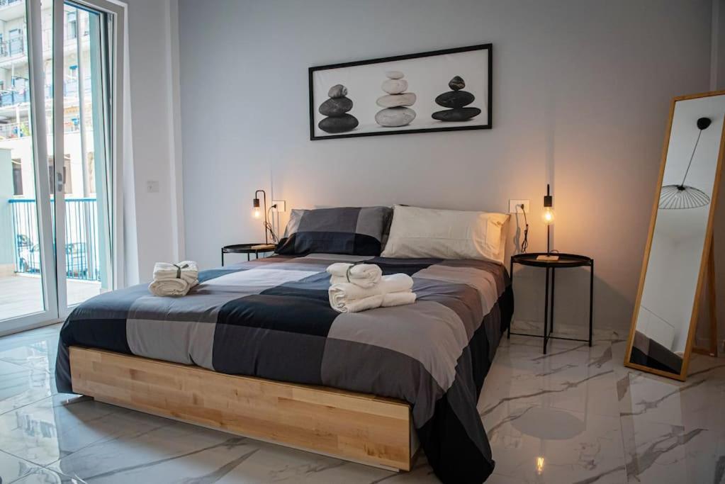 Luxury Modern In Apartment Salerno
